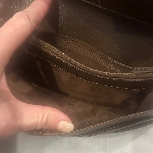 Vintage Gucci Brown Monogram Wallet - Picture 7 of 13